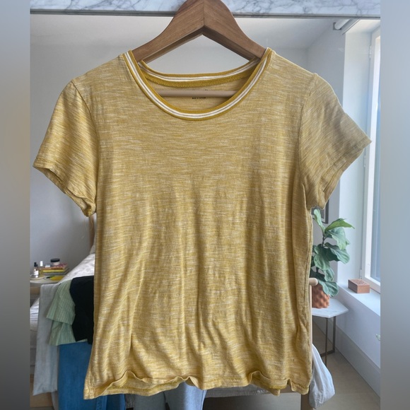 Madewell Tops - Madewell Medium T Shirt